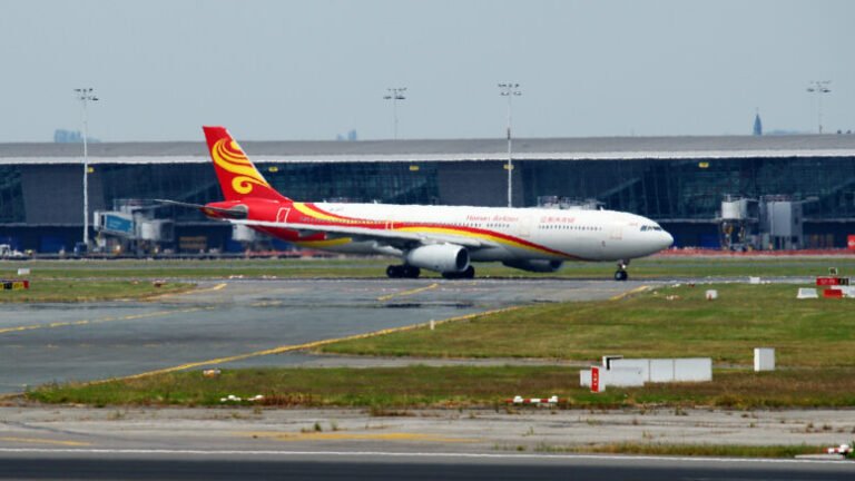 Ground Collision Incident at Moscow Airport Involving Rossiya Superjet and Hainan Airbus A330