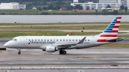 American Airlines Embraer E175