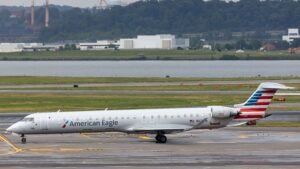 American Airlines CRJ-900