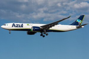 GOL-Azul Merger Talks Cease, Codeshare Ends: Impact on Brazilian Airline Market Azul Airlines