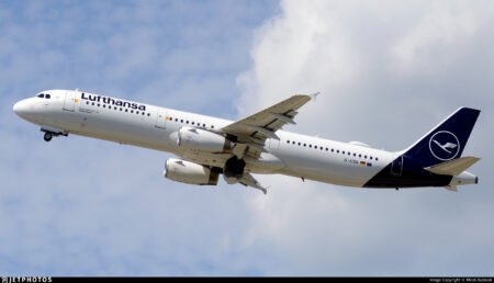 Severe Weather Forces Lufthansa Flights to Divert from Munich to Austria Lufthansa D-AIDW
