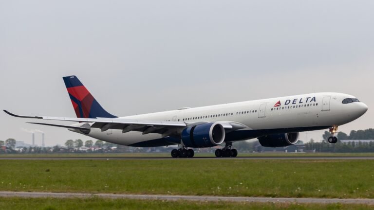 Delta Air Lines A330