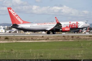 Jet2 Boeing 737-86N Registered as G-DRTJ