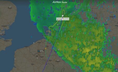 KLM Flight KL1511 Returns to Amsterdam After Mid-Flight U-Turn Over Belgium