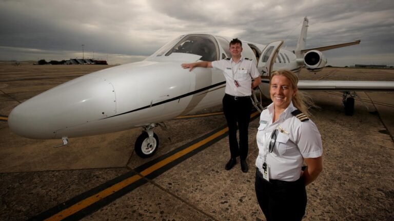 Australia’s Private Jet Pilot Salaries: What You Need to Know Private Jet Pilots