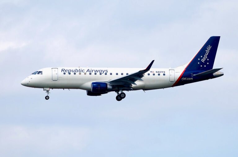 Republic Airways Flight Aborts Landing at DCA Due to Runway Obstruction Republic Airways