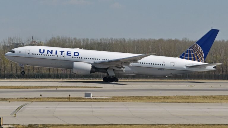 United Airlines' Domestic Usage of Boeing 777 Aircraft: An Insightful Analysis