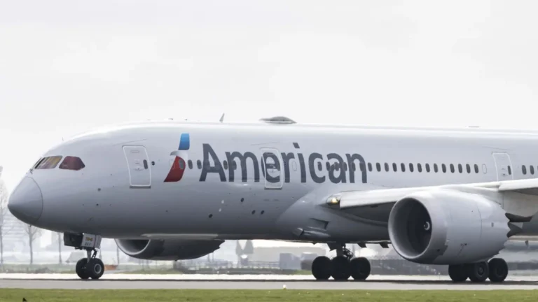 American Airlines Challenges in the Premium Airline Market