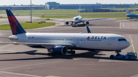 Delta Flight from JFK to Honolulu Diverts to Los Angeles
