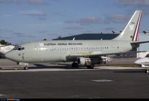 Fuerza Aerea Mexicana Boeing 737-200